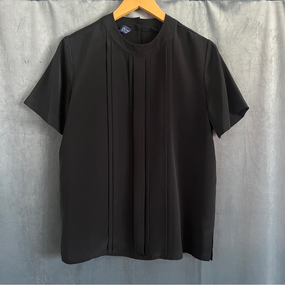 Karen Scott Vintage Women’s Pleated Front Blouse Black Short Sleeve Top EUC Sz M